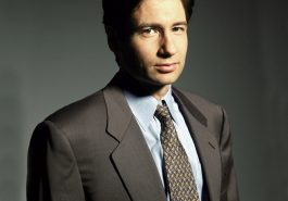 Fox Mulder Costume - The X-Files Fancy Dress - Fox Mulder Cosplay