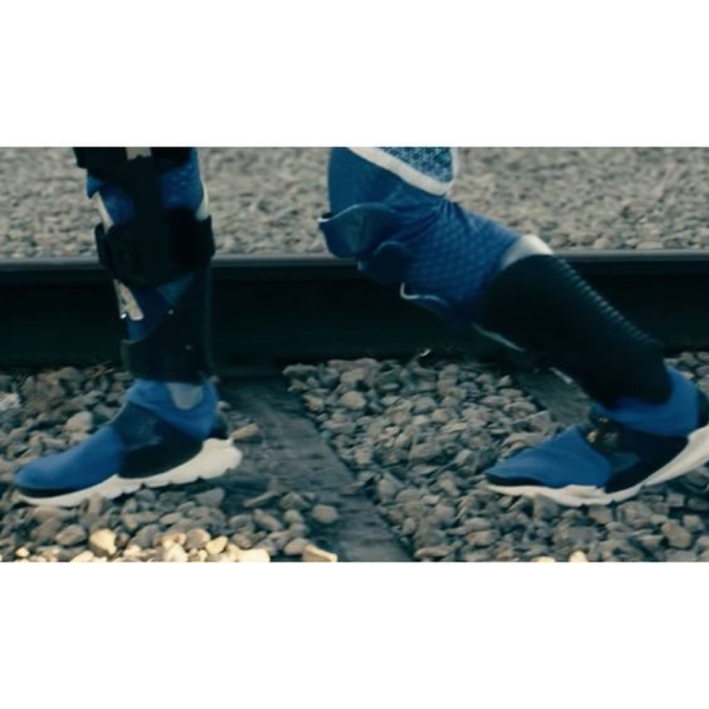 A Train Costume - The Boys Fancy Dress - A Train Shoulder Sneakers