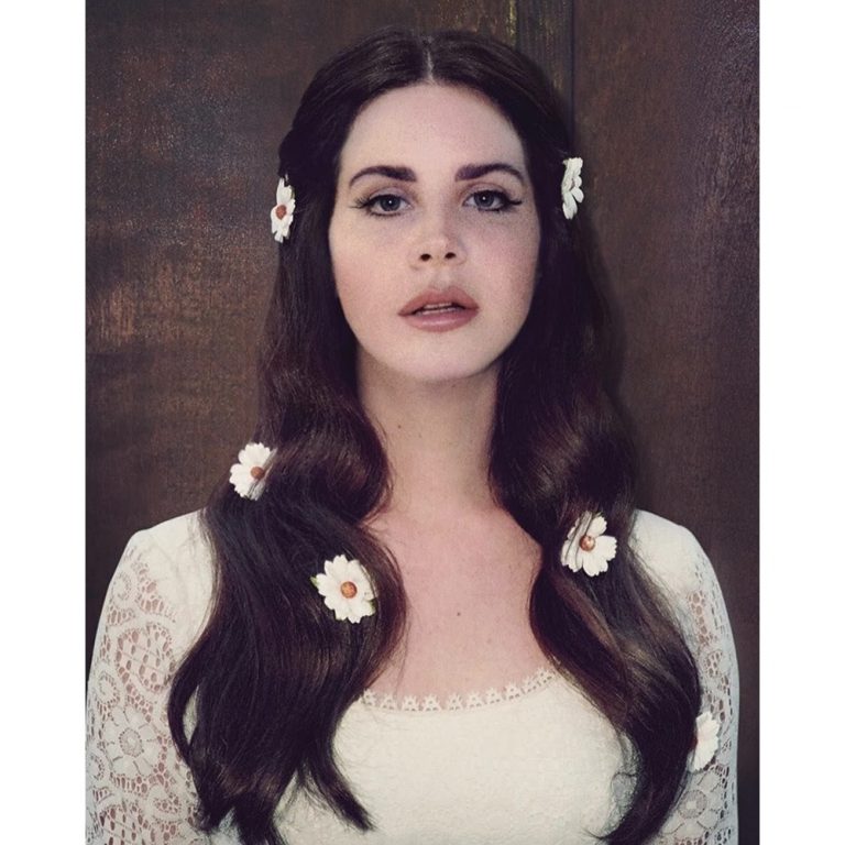 Lana Del Rey Costume - Celebrity Fancy Dress Ideas