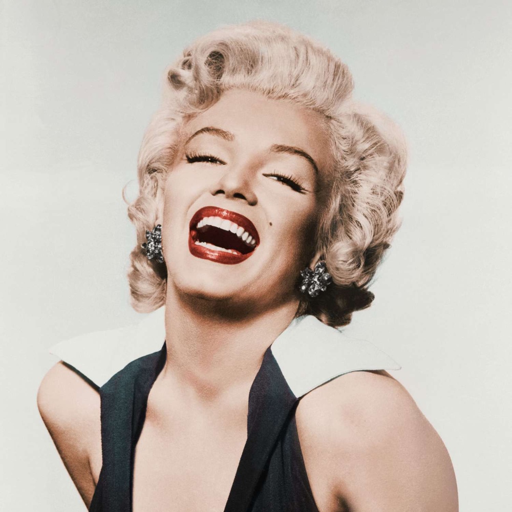 Marilyn Monroe Costume - Fancy Dress - Cosplay - Lipstick