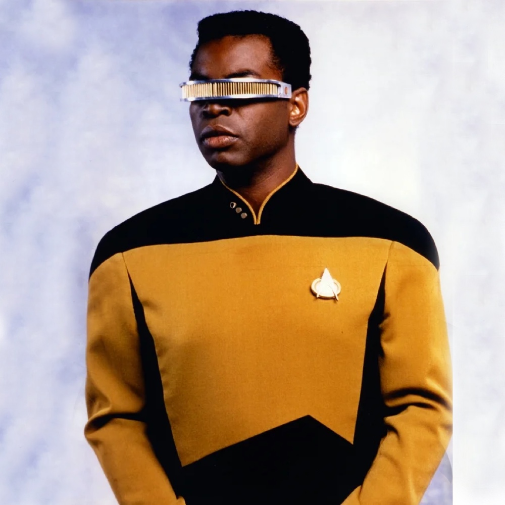 Geordi La Forge Costume - Star Trek: The Next Generation - Fancy Dress - Cosplay - Communicator Badge