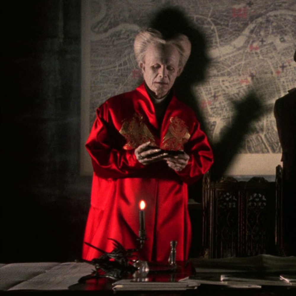 Bram Stoker's Dracula Costume - Fancy Dress - Cosplay - Vampire - Red Robe