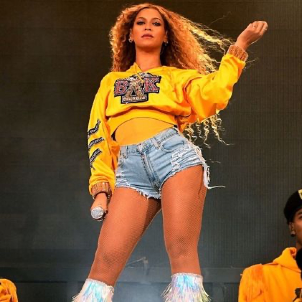 Beyonce Costume - Fancy Dress - Yellow Top - Cosplay - Shorts