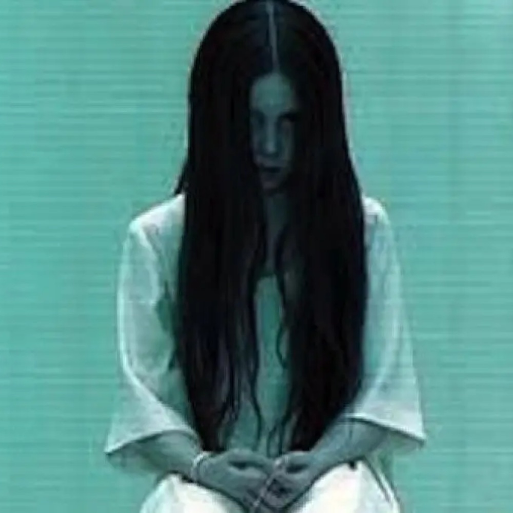 top-10-frightening-halloween-horror-movie-costumes-for-women